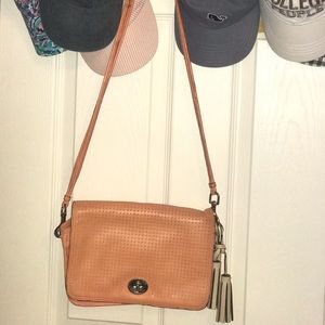 Coral Coach crossbody🧡